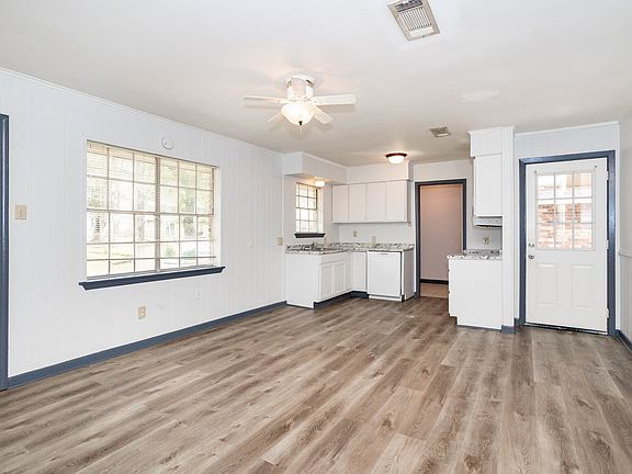 Family/Dining Room open to kitchen