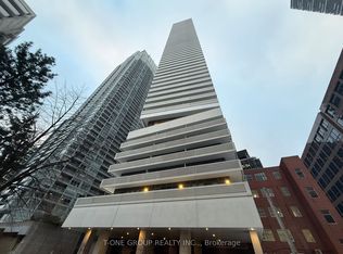 2221 Yonge St #5409, Toronto, ON M4S 0B8