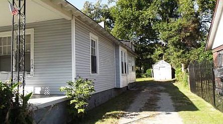 2nd image of 1038 Palmetto Ave
