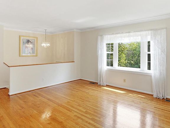 3rd image of 9288 Bastable Mill Rd