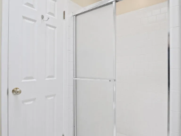 28 Mariner Green Dr — Photo 17