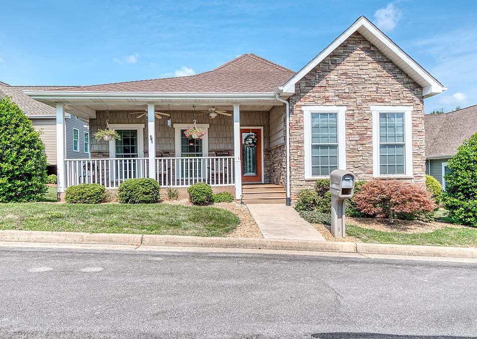 1st image of 12763 Westmoreland Dr