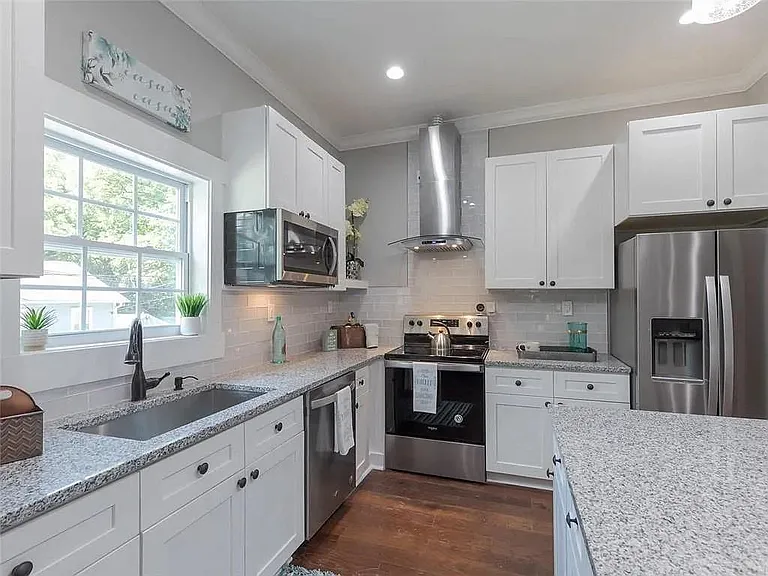 1569 Jonesboro Rd SE — Photo 6