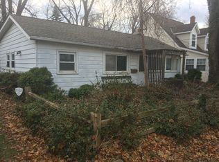 38492 Beachview Rd, Willoughby, OH 44094