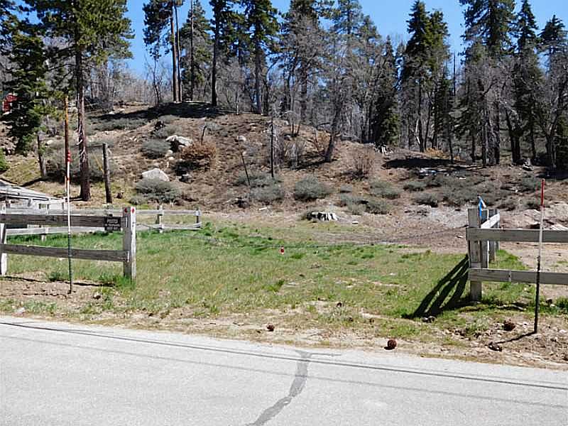 2nd image of 33819 Meadow Ln