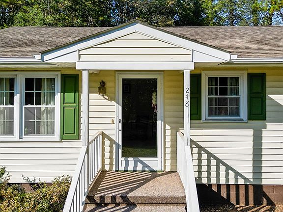 5th image of 248 Jeffreys Ave