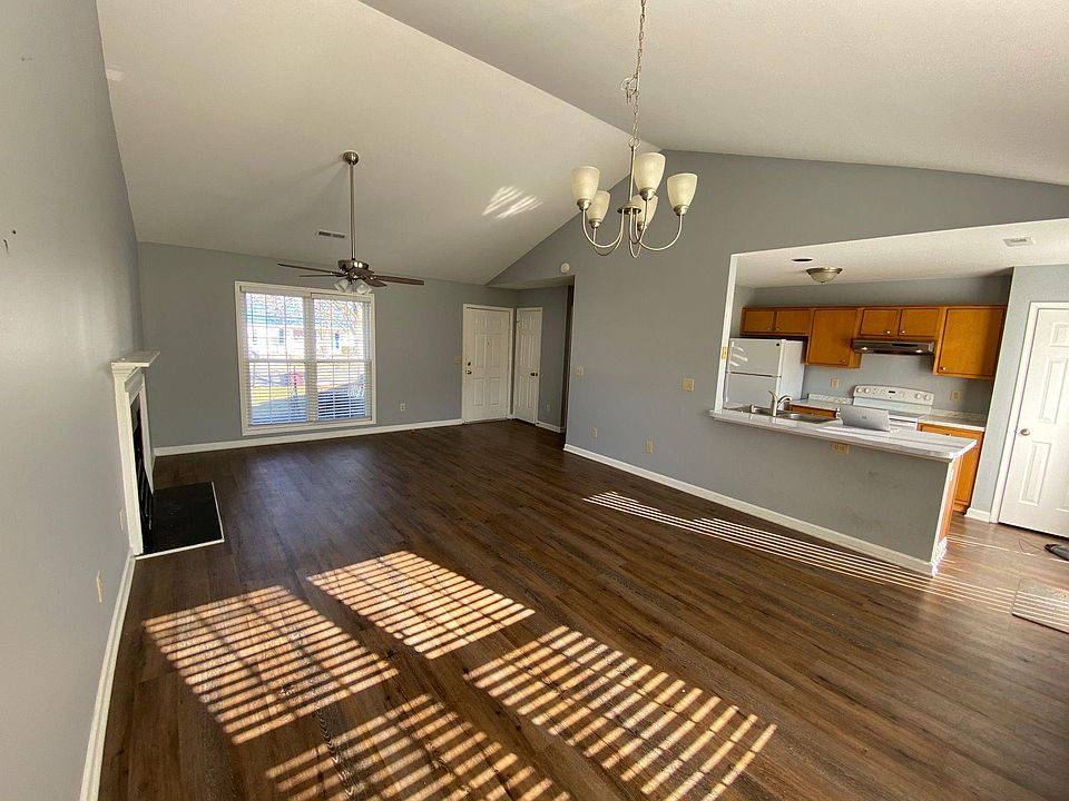 807 Banner Oak Ct Greensboro, NC, 27406 Apartments for Rent Zillow