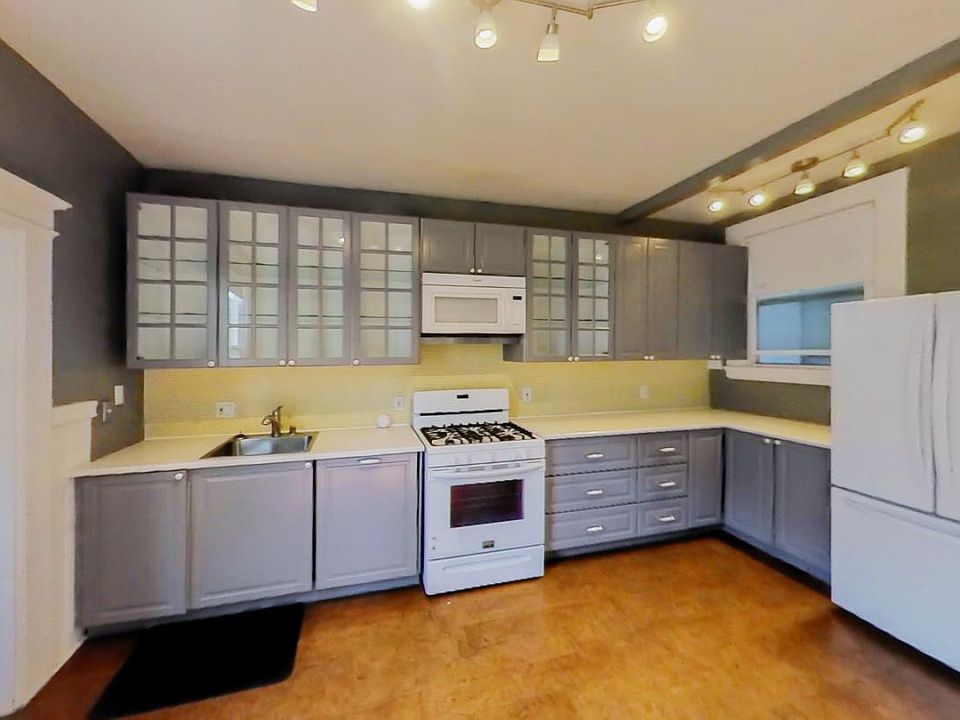 1st image of 54 Langton St