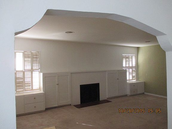 5th image of 2087 W South Tuxedo Ave