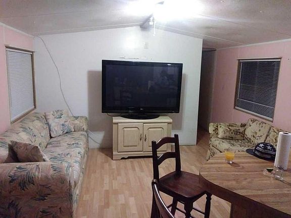 4th image of 102 Plantation Blvd
