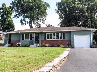 275 Reservoir Rd, Newington, CT 06111