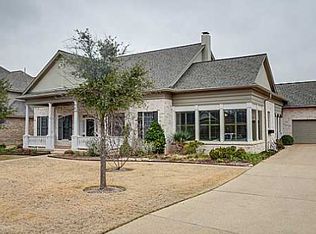 4611 Locksford Dr, Bryan, TX 77802