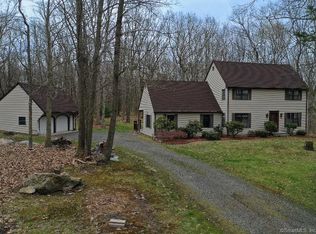 18 Stonehill Dr, Killingworth, CT 06419