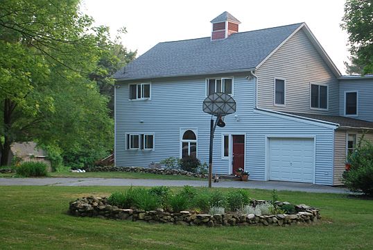 2nd image of 137 Green Hollow Rd