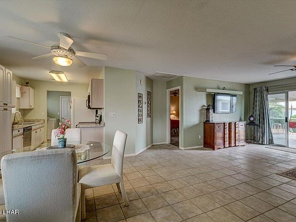 3rd image of 3335 Mockingbird Dr