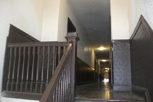 2nd image of 1556 W Grand Blvd APT 10