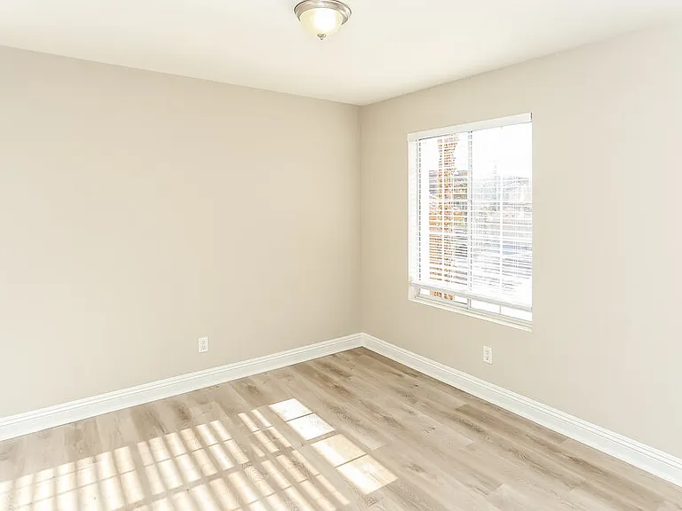 4137 Glenfield Cir — Photo 16
