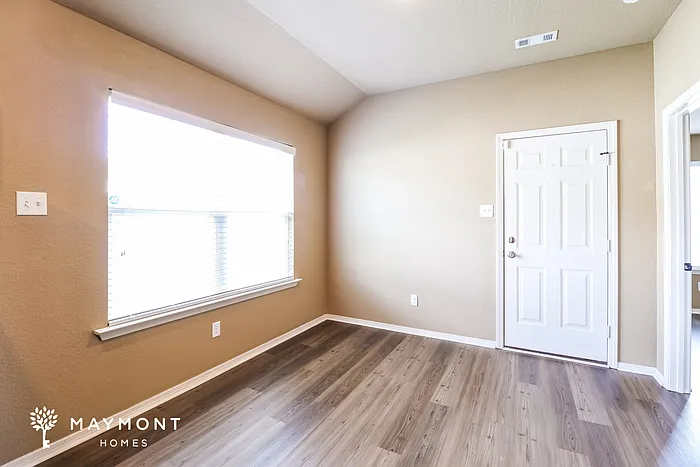 3 bed, 2.0 bath, 1485 sqft, $1,675 — Photo 3