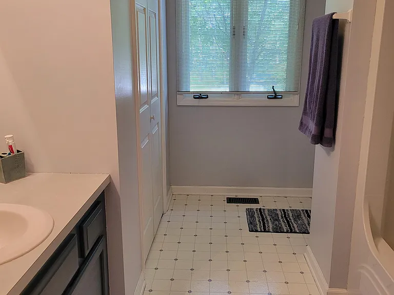 111 Gilford Ter — Photo 22