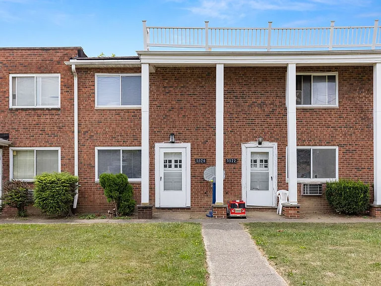 5568 Perkins Rd — Photo 22