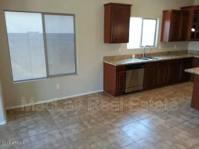 6071 S Rockwell St — Photo 32