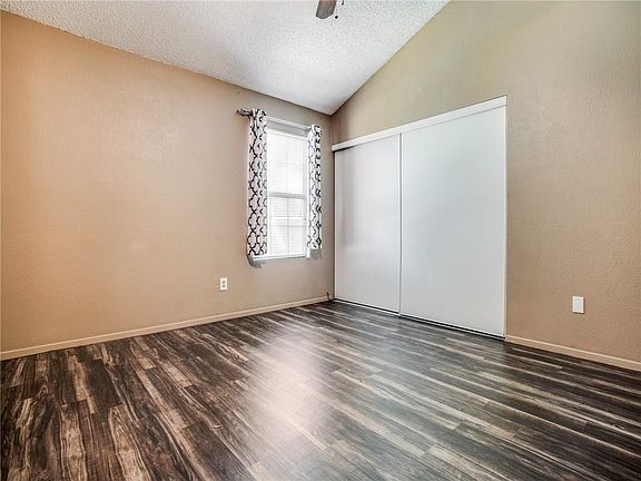 2nd image of 210 Samuel Blvd APT 3A