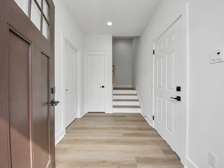 3806A Yale St — Photo 5