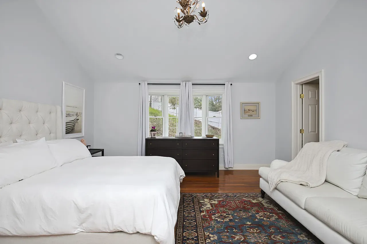 3 bed, 2776 sqft, $8,000 — Photo 3