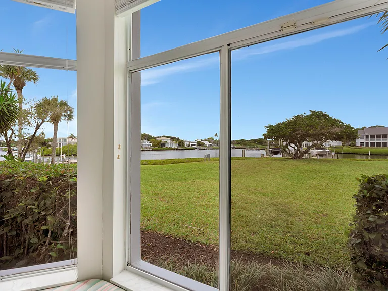 2704 Captains Way — Photo 29