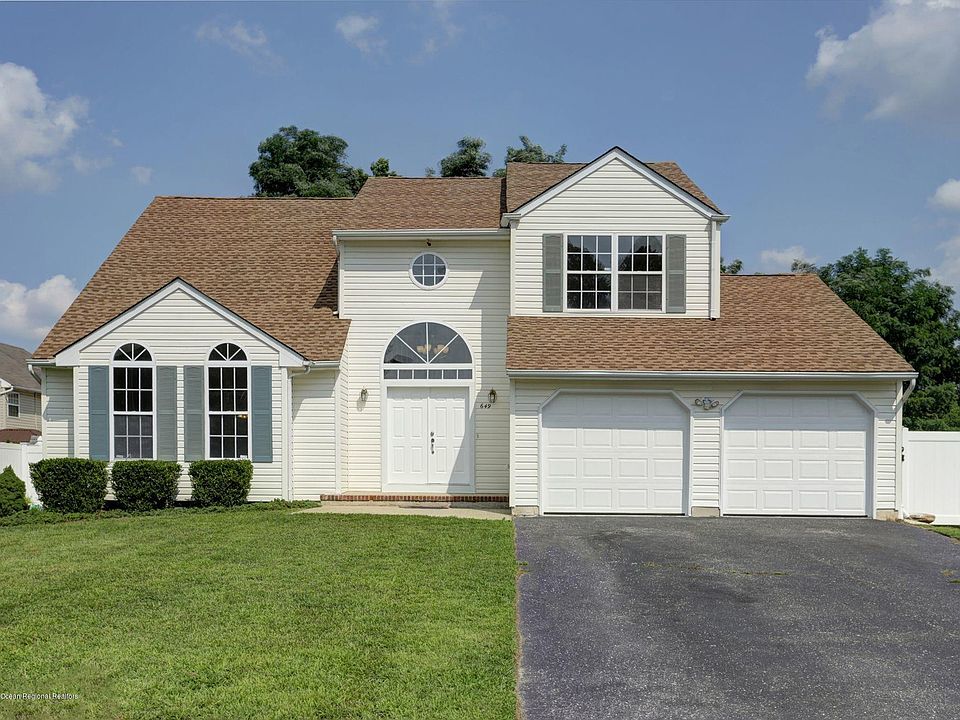 1st image of 649 Loxley Dr