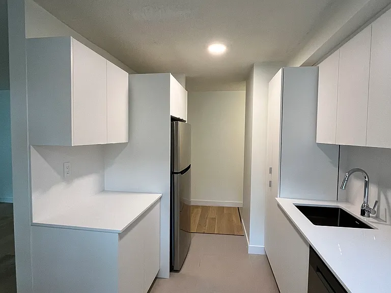 3008 Queen St E #50036A-4 — Photo 7