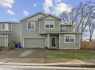 854 N Valley Dr, Molalla, OR 97038