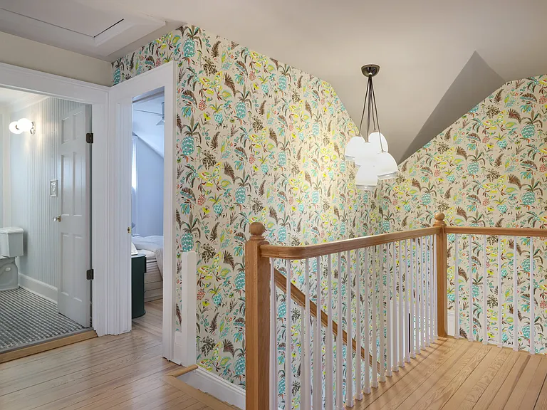 205 12th Ave — Photo 14