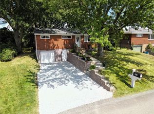 503 Saint Andrews Dr, Greensburg, PA 15601