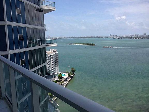 3rd image of 2020 North Bayshore Drive #2104