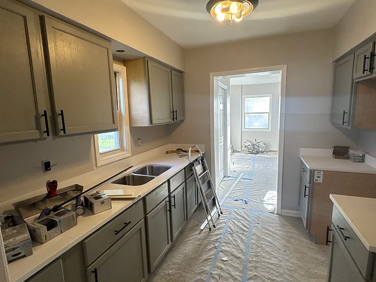 1022 Wright St — Photo 1