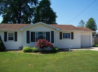 215 E Wernsing Ave, Effingham, IL 62401