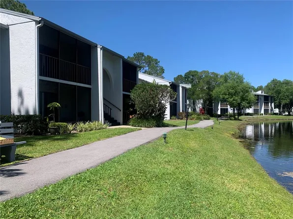 1281 Pine Ridge Cir E APT F1, Tarpon Springs, FL 34688