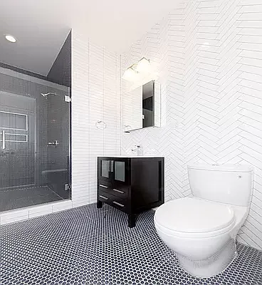 Rented by Avenues Real Estate | media 14