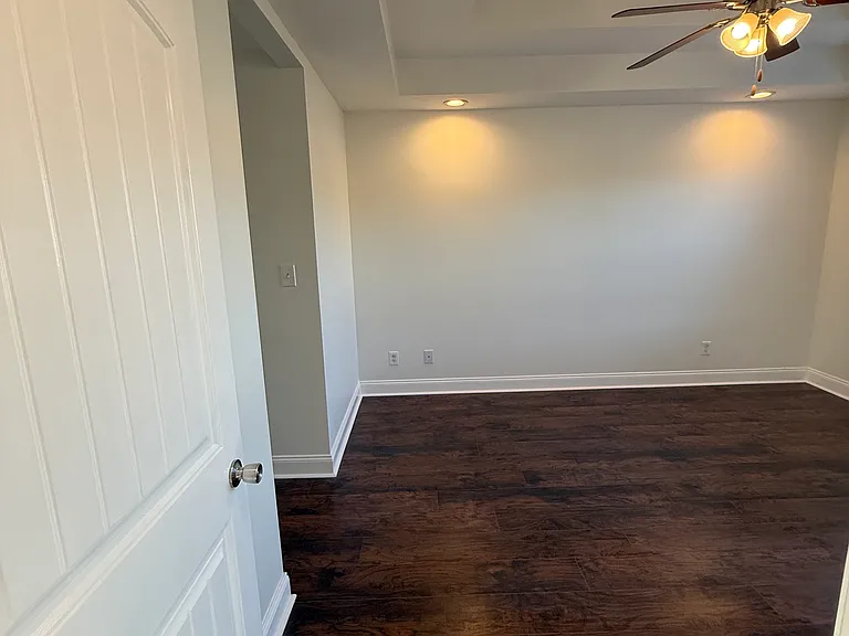 706 Banister Dr — Photo 5