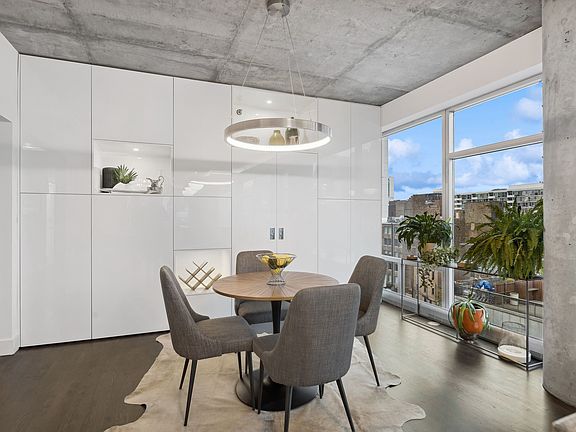 5th image of 201 W Grand Ave APT 801