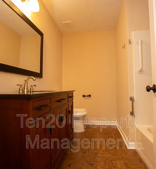 11 Leah Ct — Photo 10