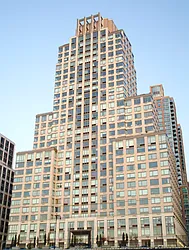 The Avery at 100 Riverside Boulevard in Lincoln Square