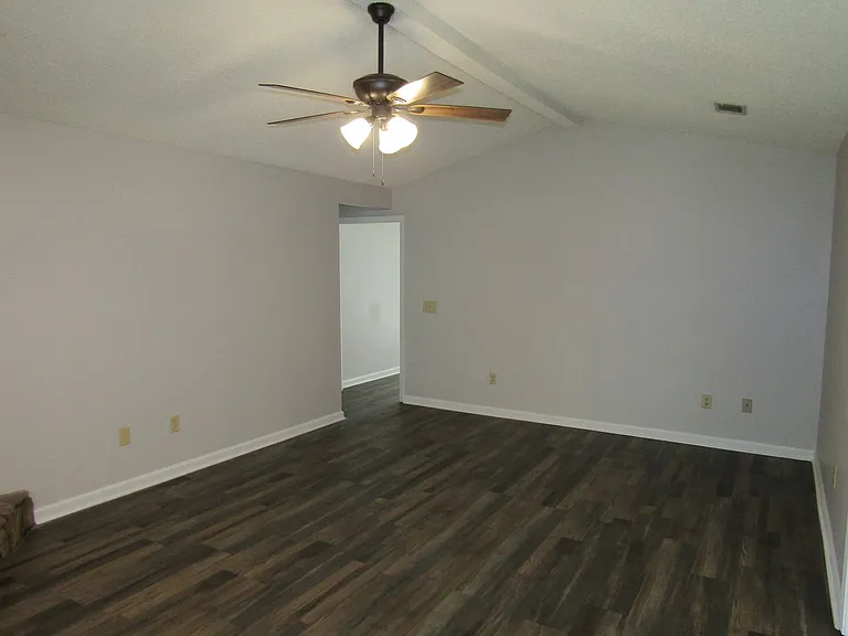 110 Tempest Ln — Photo 11