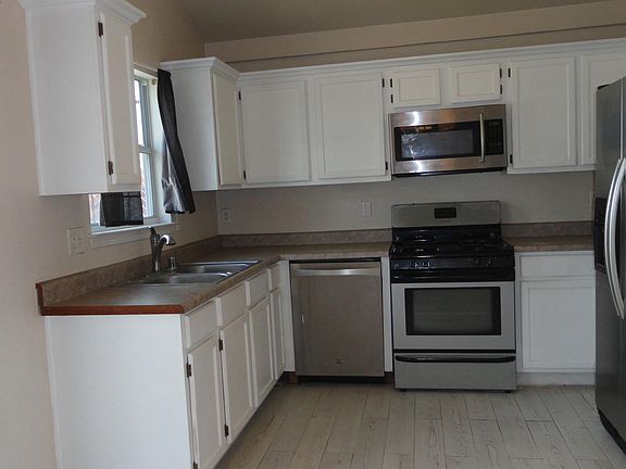 4th image of 3908 Tierra Lana Way