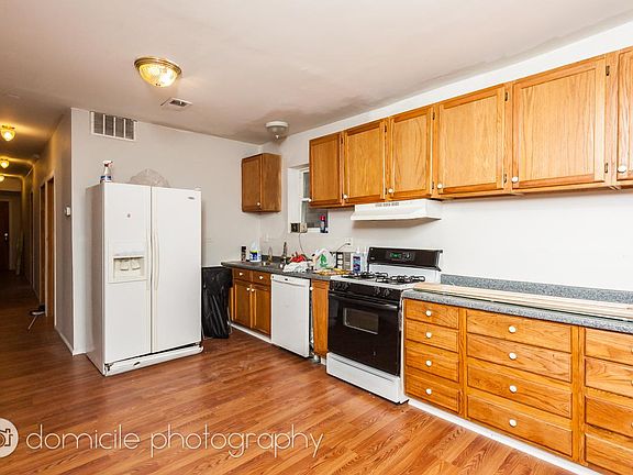 4th image of 4541 N Western Ave