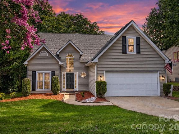 2nd image of 3688 Lake Spring Ave NW