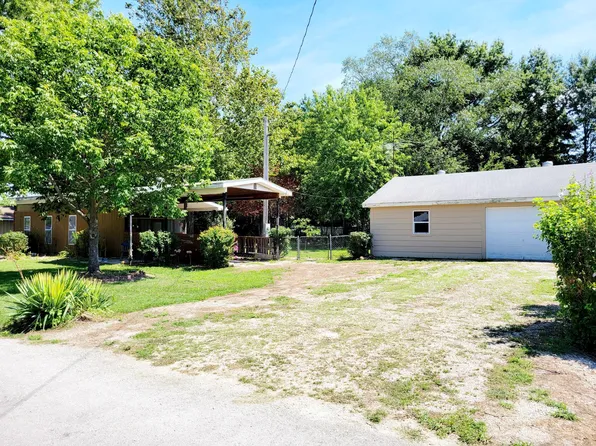 708 S Blake Street, Stockton, MO 65785