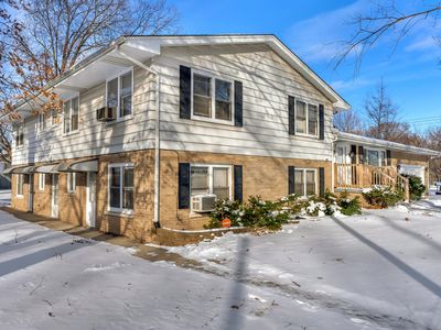 6860 Delaware St, Merrillville, IN, 46410