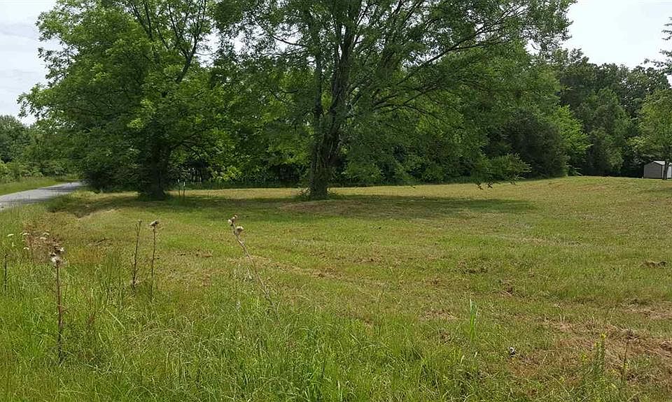 2nd image of Oak Ln